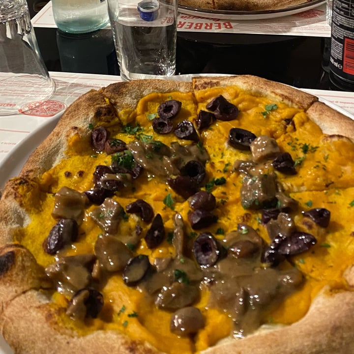 photo of Berberè Pizza zucca e funghi shared by @annaarcidiacono on  27 Mar 2022 - review