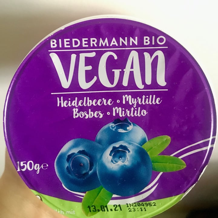 photo of Biedermann Bio Kokosdessert mit Heidelbeere (Coconut Dessert with Blueberry) shared by @pbsofia on  15 Jan 2021 - review