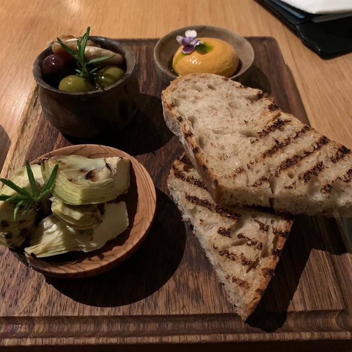 photo of Protégé Sourdough, Smoked Tofu Butter, Olives, Artichokes shared by @mailidyer on  25 Sep 2021 - review