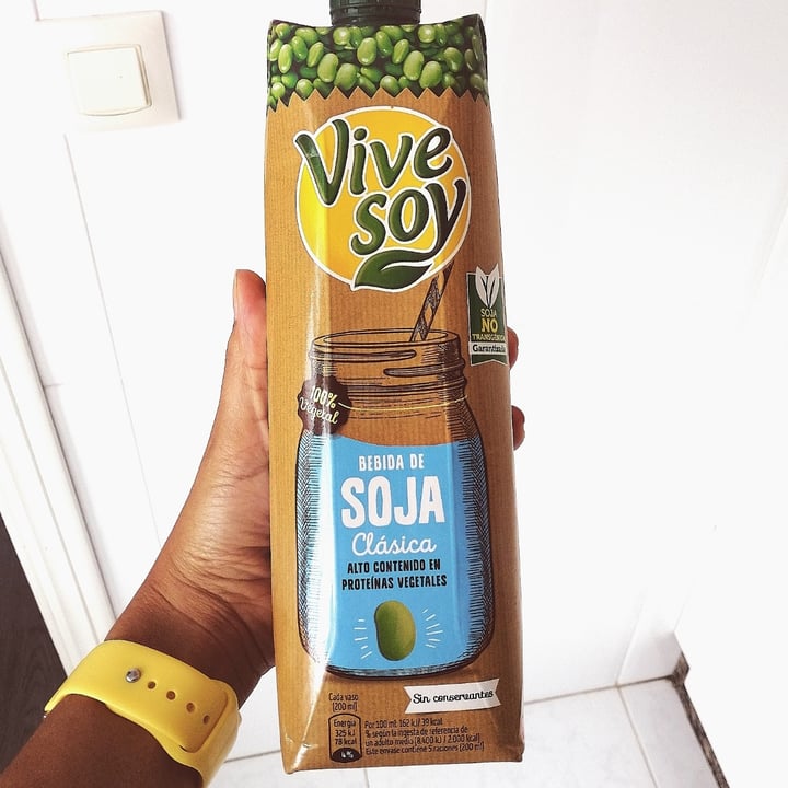 photo of ViveSoy Bebida De Soja Clásica shared by @marinamarquez on  04 Oct 2020 - review