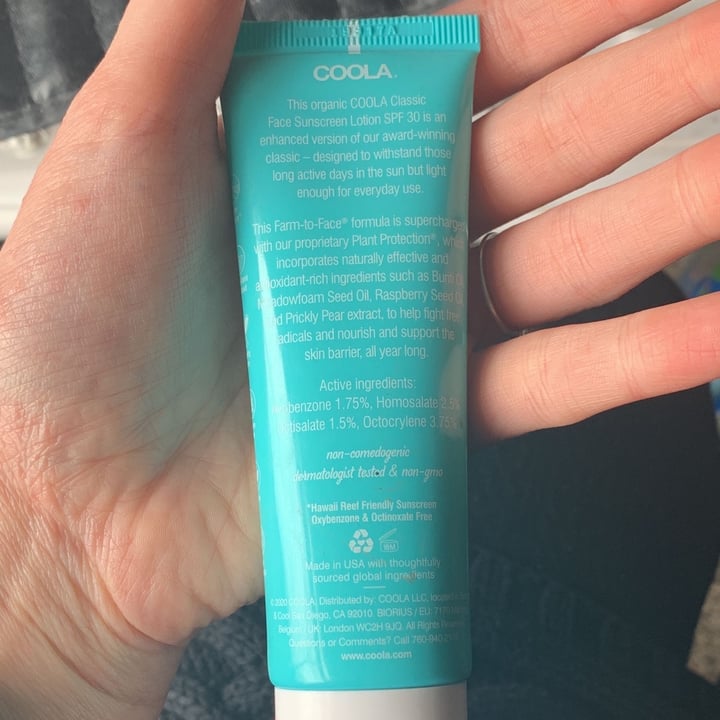 review photo of Coola Classic Face Sunscreen 30 spf Cucumber shared by @tschouten on 09 Apr 2022 - review