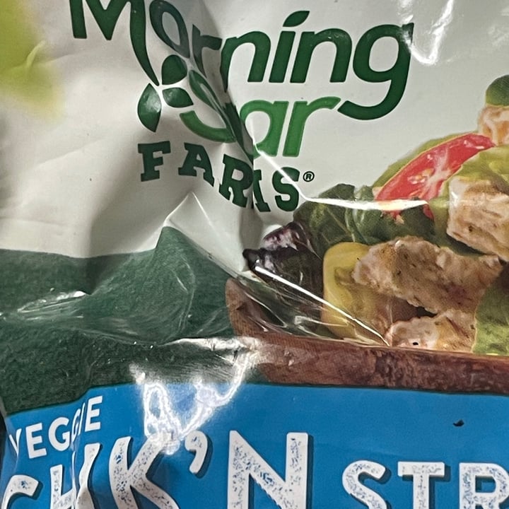 photo of MorningStar Farms Veggie Chik’n Strips shared by @jessavegano on  12 Aug 2021 - review