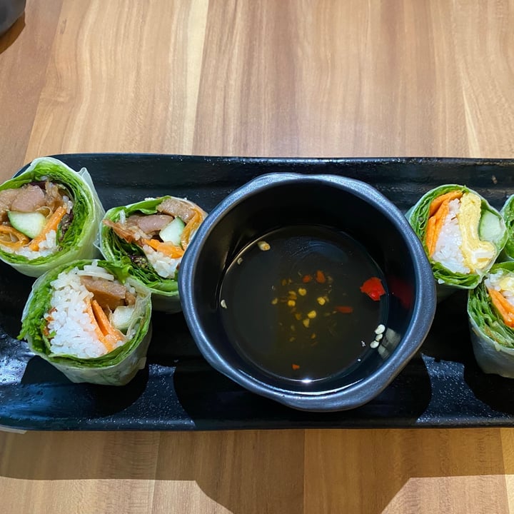 photo of Sandwich Saigon (Vegetarian) Fresh spring Rolls With Plant Based Meat shared by @theflexivore on  30 Aug 2021 - review