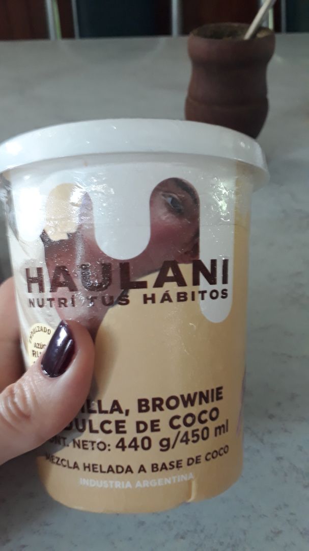 photo of Haulani Helado Vainilla, Brownie y Dulce de coco shared by @melbo on  17 Oct 2021 - review