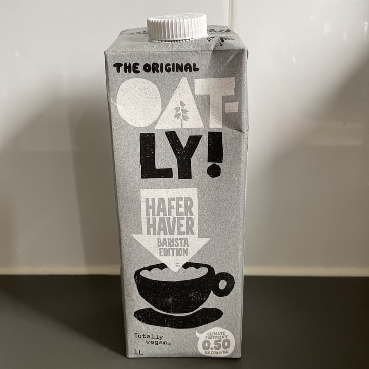 photo of Oatly Oat Drink Barista Edition  shared by @claudia31 on  18 Aug 2021 - review