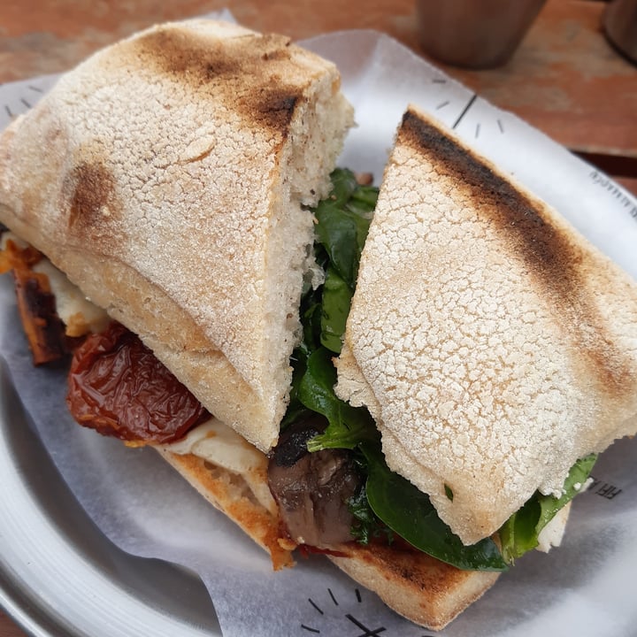 photo of Fifi Almacén Sandwich En Ciabatta De MM shared by @nanubostera on  19 Jun 2021 - review