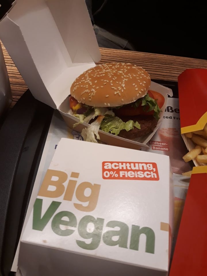 photo of McDonald's Big Vegan TS shared by @mono-tony on  19 Jun 2019 - review