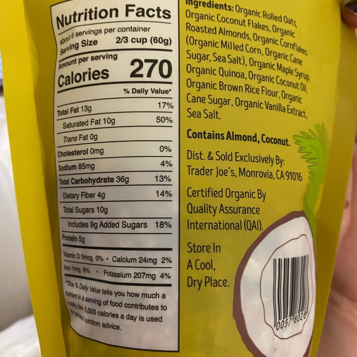 photo of Trader Joe's Organic Toasted Coconut Granola shared by @kmeregali on  23 Apr 2022 - review