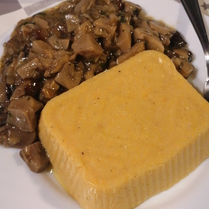 review photo of Il Polentiere Polenta Al Sugo Di Funghi shared by @gaiuz on 27 Nov 2021 - review