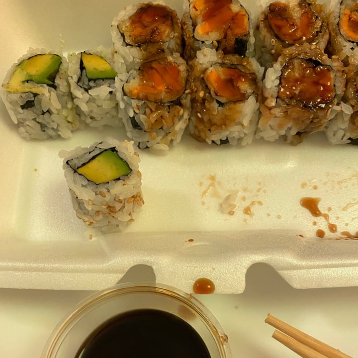 review photo of Sushi Village 280 Sweet potato Roll shared by @mellshoe on 08 May 2020 - review