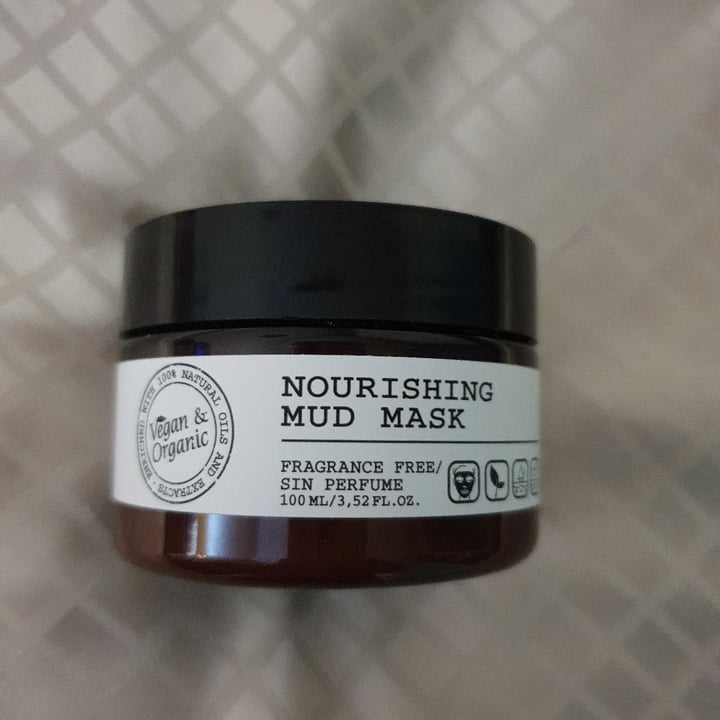 photo of Revuele Nourishing mud mask shared by @sanmm on  29 Mar 2021 - review