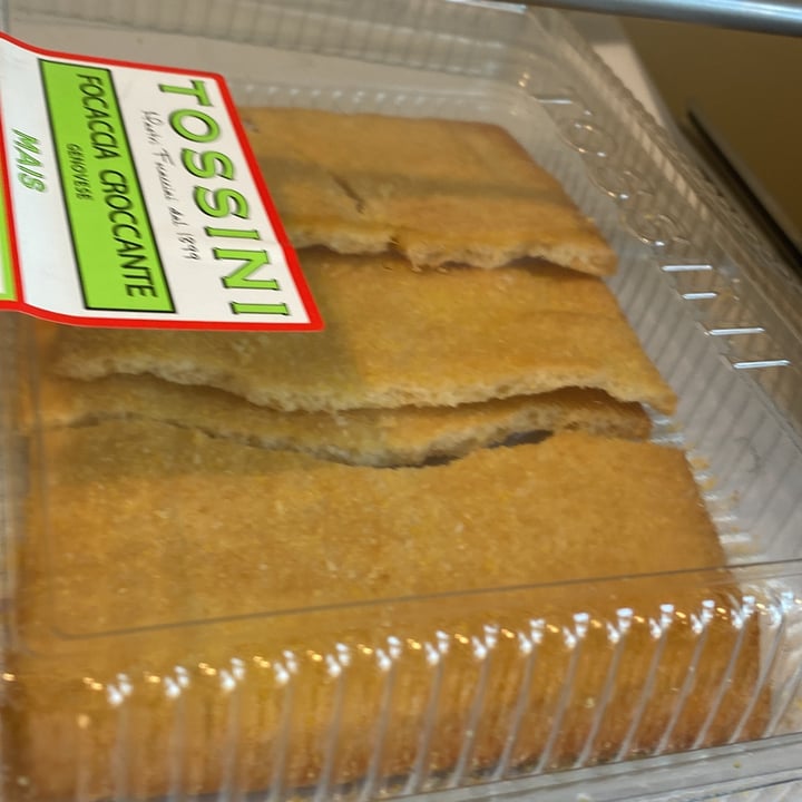review photo of Fratelli Tossini Focaccia Croccante Mais shared by @virgiol on 29 Mar 2022 - review