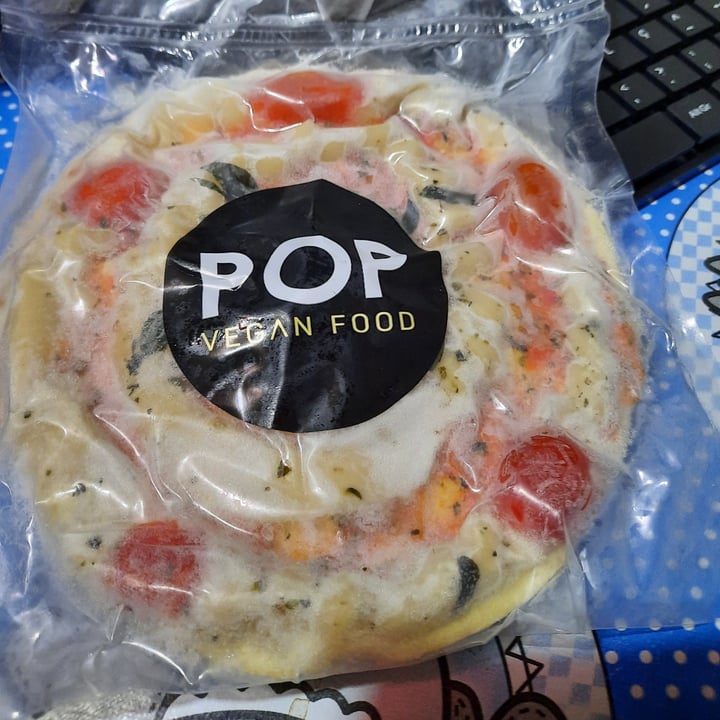 photo of Pop vegan food Pizza congelada shared by @francini on  18 Jun 2022 - review