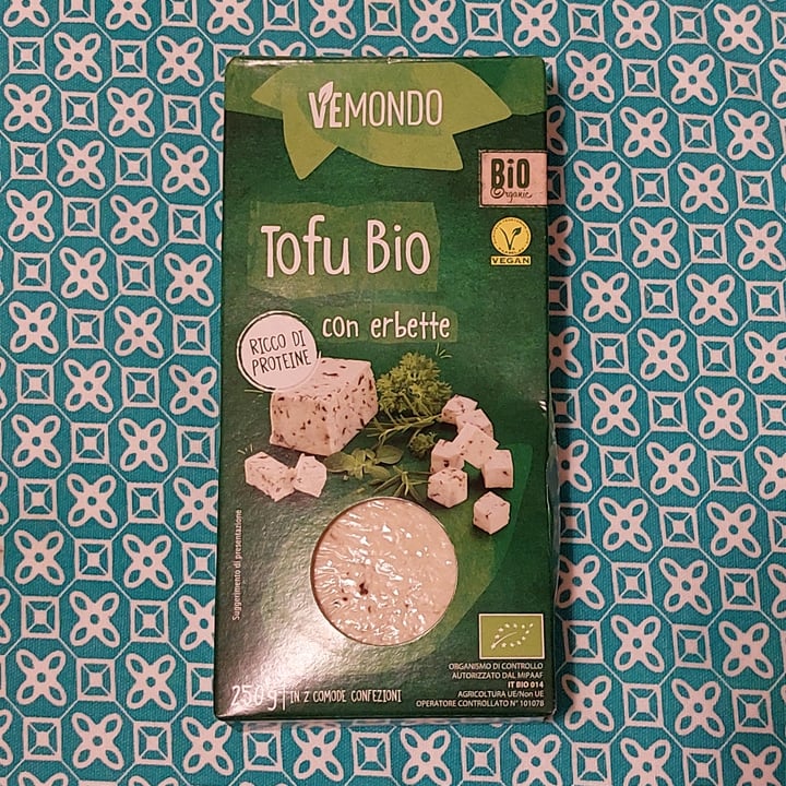 photo of Vemondo Tofu alle erbette shared by @broccoloblu on  13 Oct 2022 - review