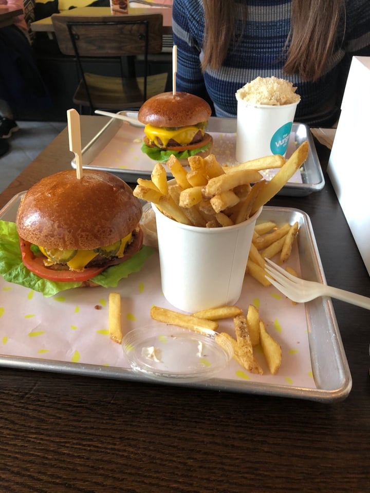 photo of The Vurger Co Canary Wharf New York Melt shared by @charlieee on  09 Mar 2020 - review