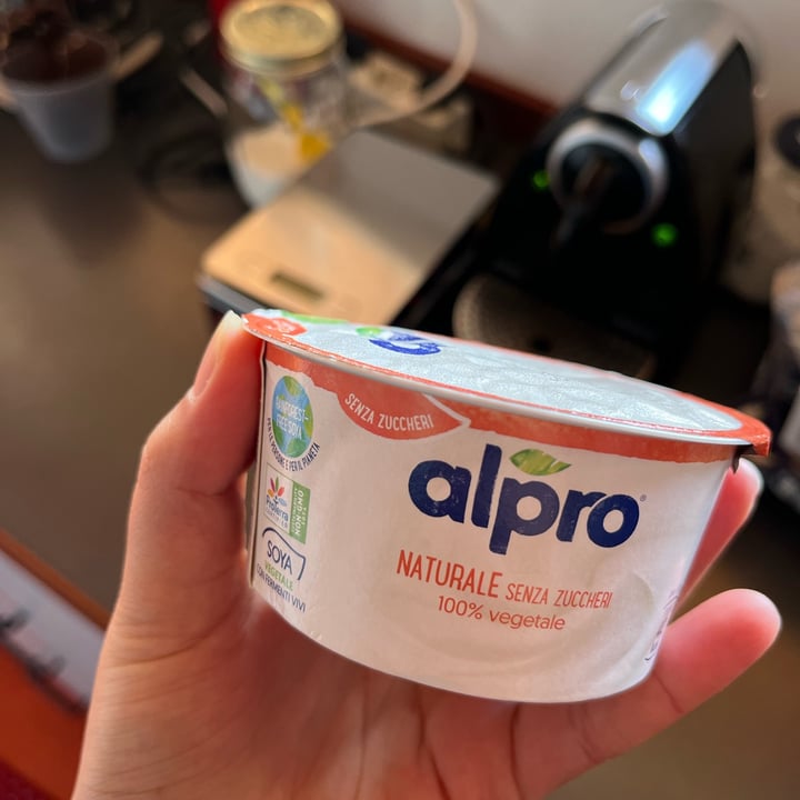 review photo of Alpro Naturale Senza Zuccheri shared by @emmacerasi on 16 Apr 2022 - review
