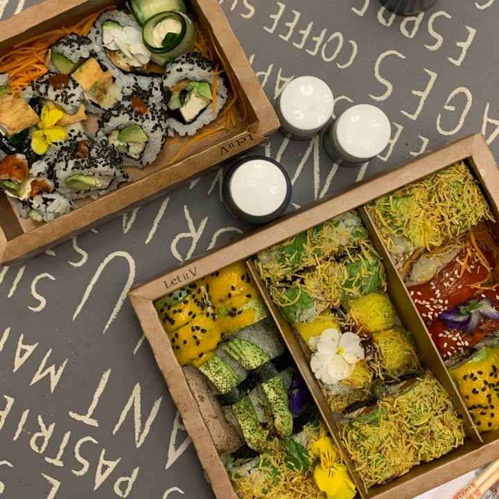photo of Let it V - Vegan Sushi 40 piezas de sushi a elección shared by @fernandavegan on  05 Oct 2021 - review