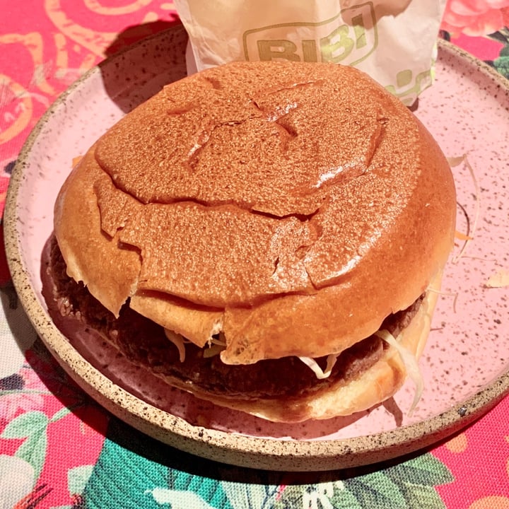 photo of Bibi Sucos Hamburger Vegano shared by @lolario on  23 Jul 2021 - review