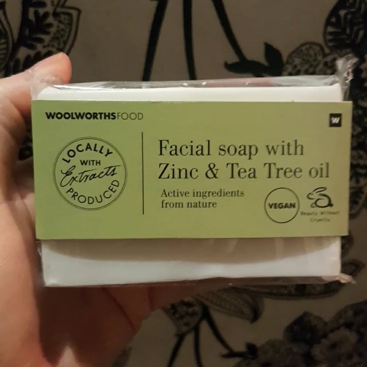photo of Woolworths Zinc And Tea Tree Oil Facial Soap shared by @alexandriacaitlyn on  10 Jun 2022 - review