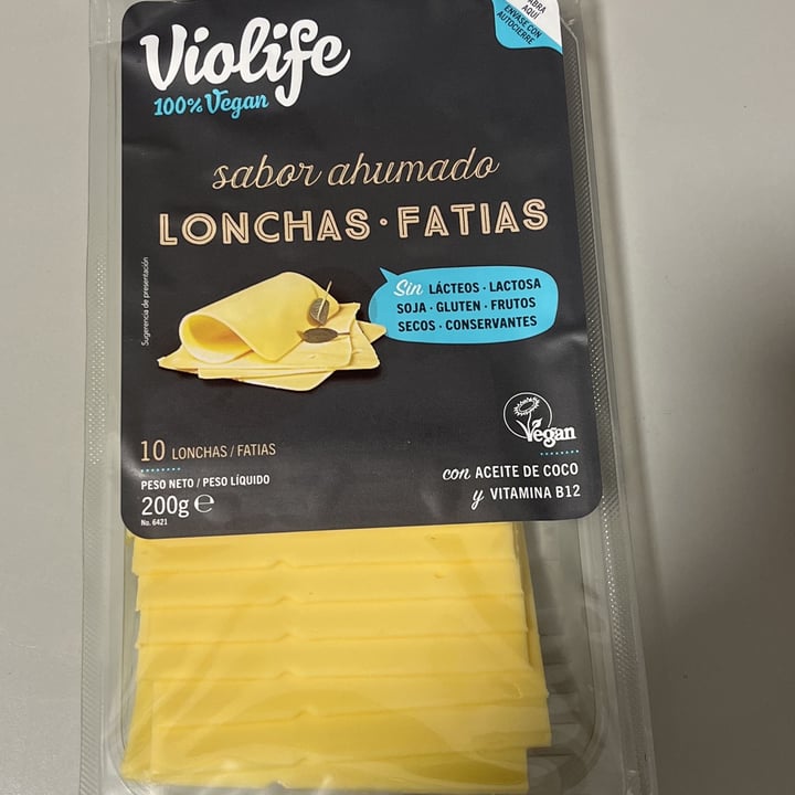 photo of Violife Queijo prato shared by @gabrieladamasceno on  26 Sep 2022 - review