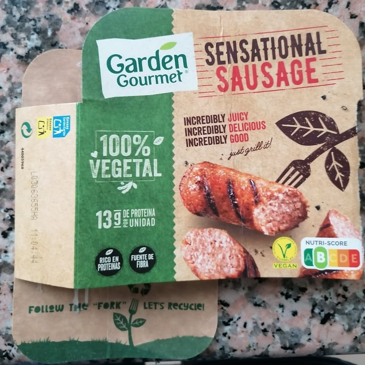 photo of Garden Gourmet Sensational Salsiccia shared by @veganoonpics on  27 Dec 2021 - review