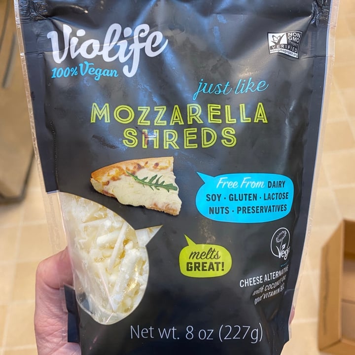 photo of Violife Mozzarella Shreds shared by @sunsh1nedaydream on  16 Aug 2021 - review
