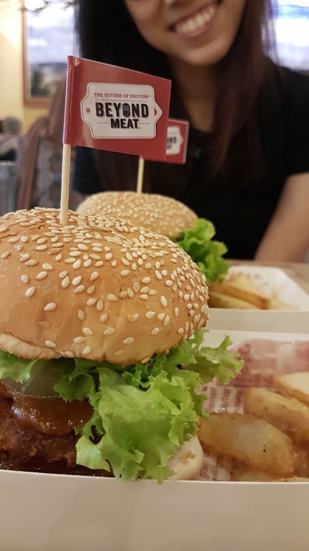 photo of Nature Cafe Spicy Satay Burger (Beyond Burger) shared by @tremulouswhispers on  02 Apr 2019 - review