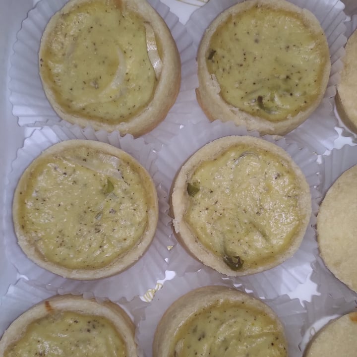 photo of Vegalizzz (Delivery only) Mini Quichê de Alho Poró shared by @bellavegana on  11 Jul 2022 - review