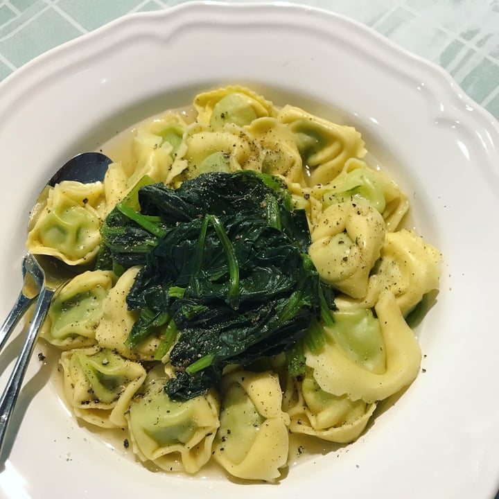 photo of Carrefour Tortellini De Espinacas Y Queso Vegano shared by @tabaogirl on  20 Jan 2021 - review
