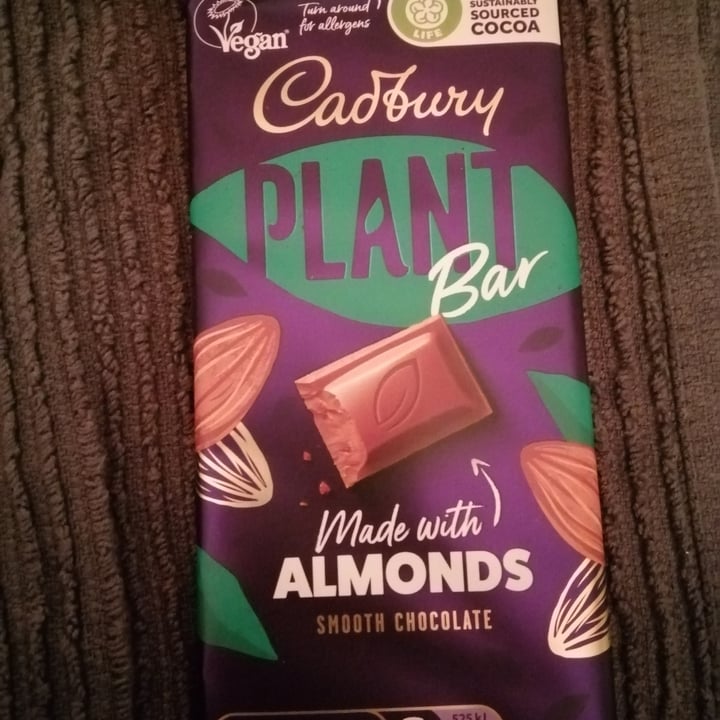 photo of Cadbury Plant Bar Salted Caramel shared by @clairemack on  30 Jan 2022 - review