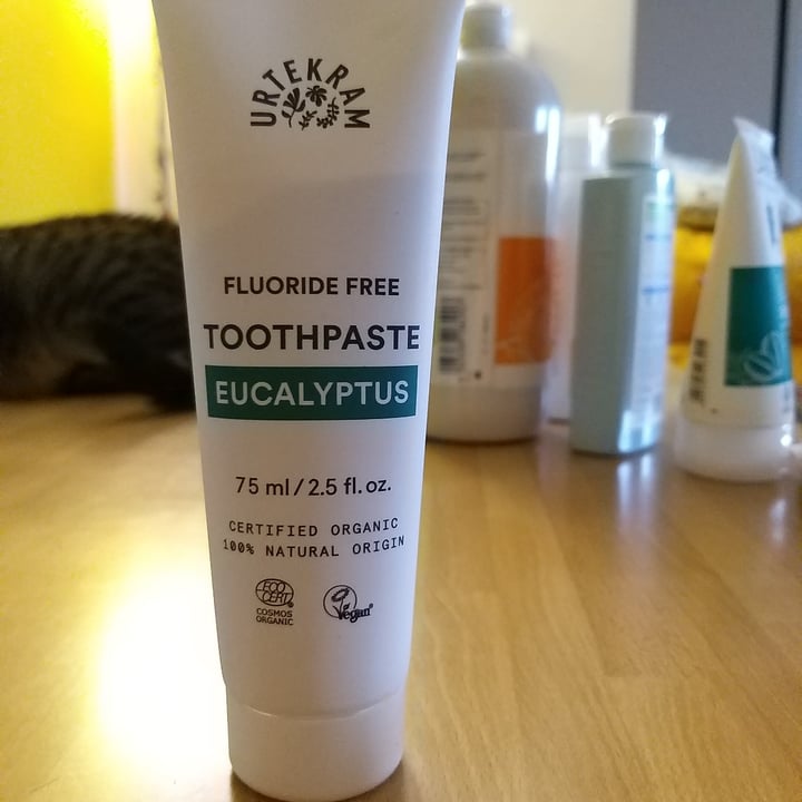 photo of Urtekram Eucalyptus toothpaste shared by @9sissi0 on  30 Aug 2022 - review