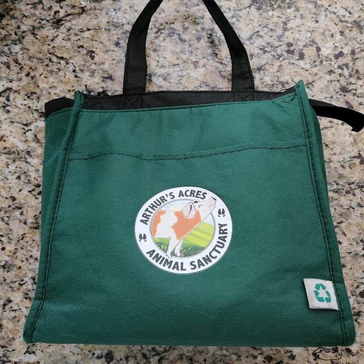 review photo of Arthur's Acres Recycled Insulated Lunch Bag shared by @luthienmajere on 29 May 2022 - review
