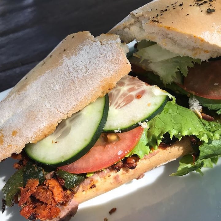review photo of La Casita de NYNY Torta De Soya Al Pastor shared by @liloferagui on 10 Jun 2022 - review