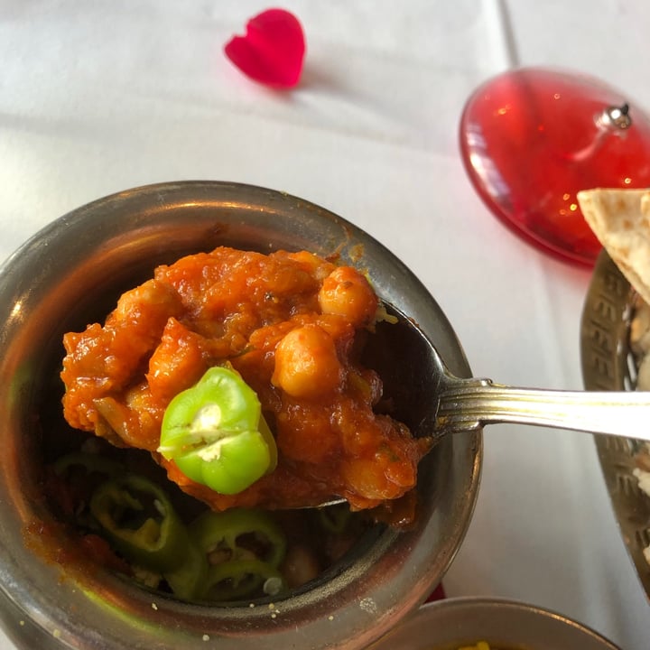 photo of Maazi Matlock Chilli Garlic chickpeas shared by @caznoble on  16 Aug 2021 - review