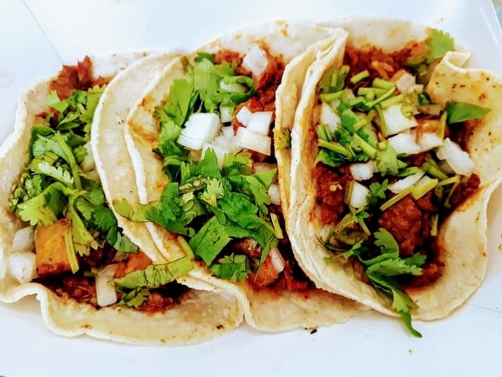 photo of Antojito con Amor Tacos Al Pastor shared by @esmeruiz on  15 Dec 2019 - review