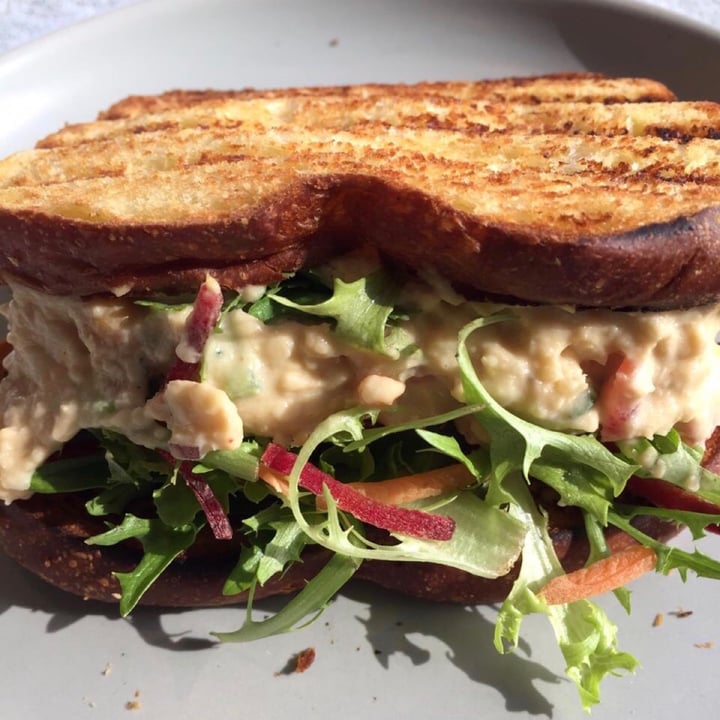 photo of Earth Deli Chickpea toastie shared by @spreadinglove on  30 Jul 2020 - review