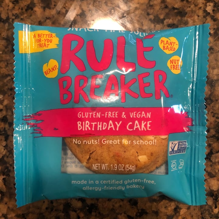 photo of Rule Breaker Snacks Birthday Cake shared by @karenasp on  21 Dec 2020 - review
