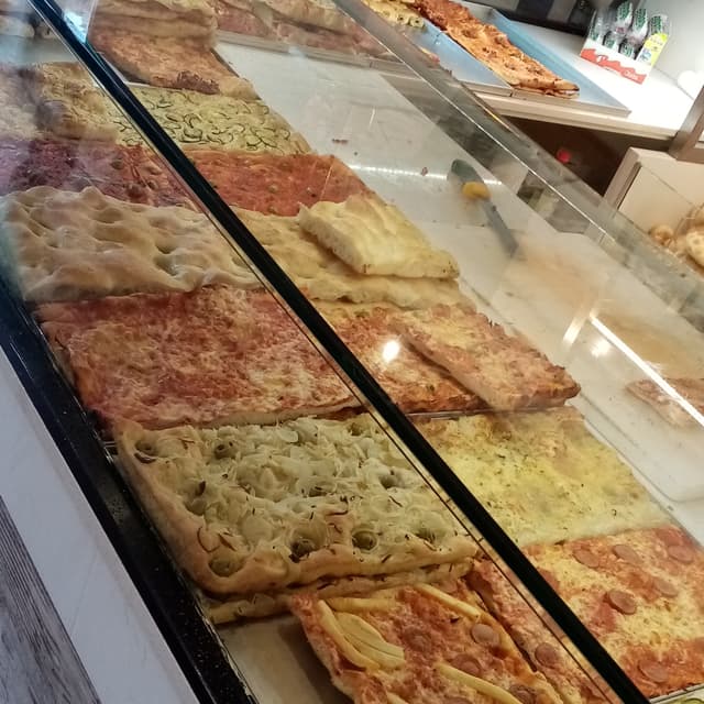 Photo of the dish “pizza rossa”
