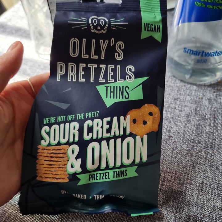 photo of Olly's Pretzels Olly’s Pretzels Thins Sour Cream And Onion shared by @daisycherry on  25 Jul 2021 - review