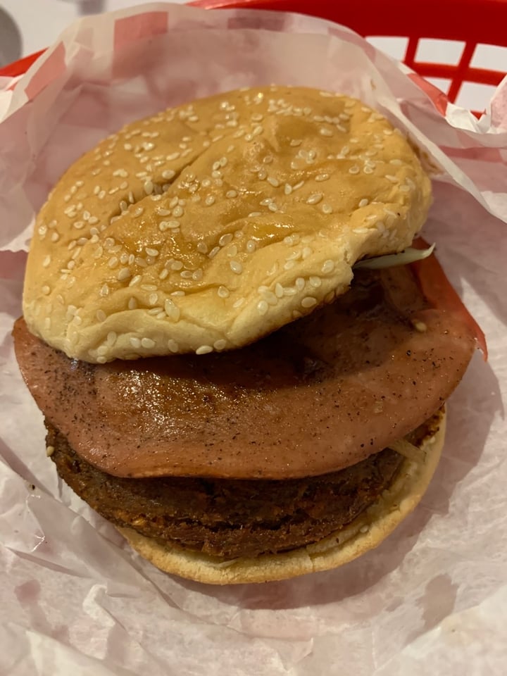 photo of COMET 984 - 50's Diner Vegan BBQ Burger shared by @nancy on  29 Mar 2020 - review