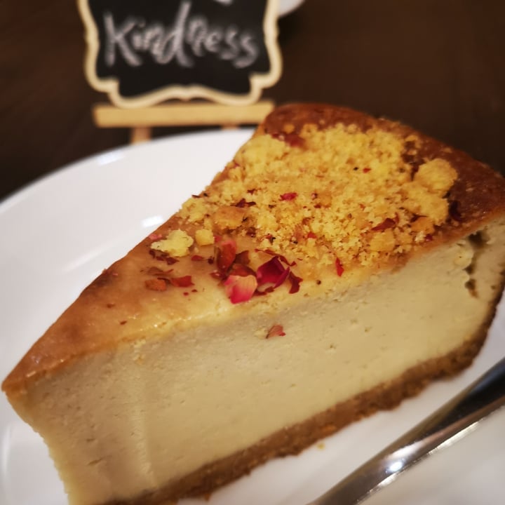 photo of Everyday Vegan Cafe Classic Cheesecake shared by @littleneil on  14 Jul 2021 - review