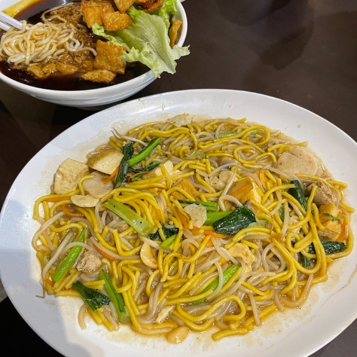photo of Divine Realm Vegetarian Restaurant Hokkien Mee shared by @mehmehrene on  30 Jun 2022 - review