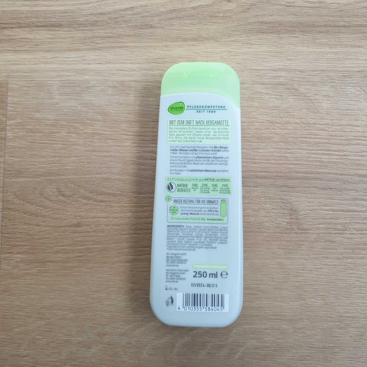 review photo of Alverde Naturkosmetik Pflegedusche Minze und Bergamotte shared by @pcassas on 19 Apr 2022 - review
