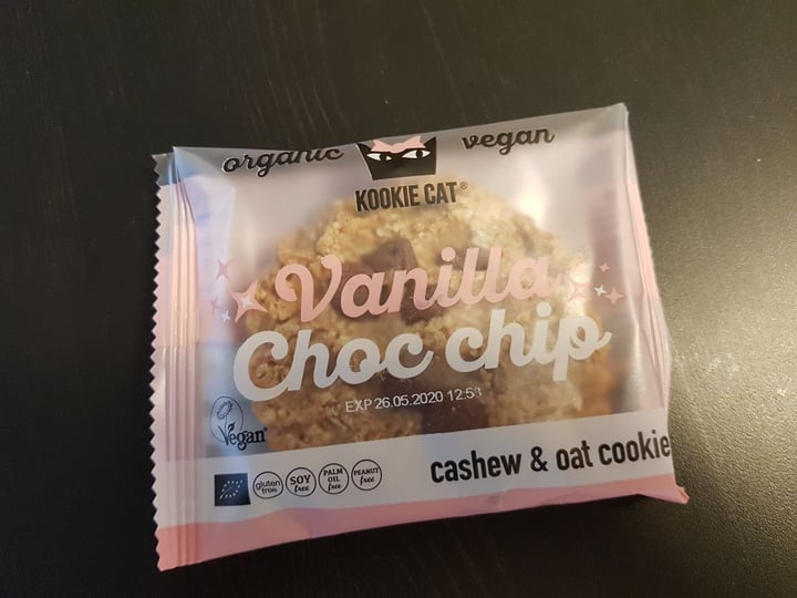 photo of Kookie cat Vanilla Choc Chip Cookie shared by @amylarien on  28 Nov 2019 - review