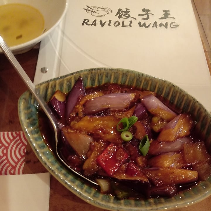 photo of Ravioli Wang Melanzane Cinesi Saltate Con Salsa Di Soya shared by @lapao on  24 Aug 2021 - review