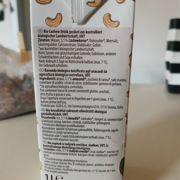 photo of ALDI Bio Cashew Drink shared by @beatriceperini on  02 Oct 2021 - review