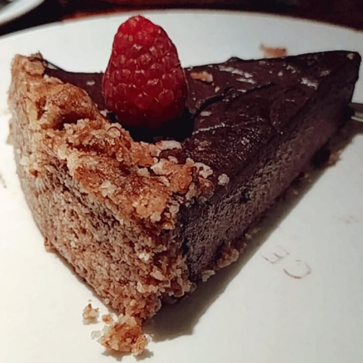 photo of CELICIOSO Gluten Free Bakery Tarta Crudivegana De Chocolate Y Aguacate shared by @ladycrispy on  26 Oct 2020 - review