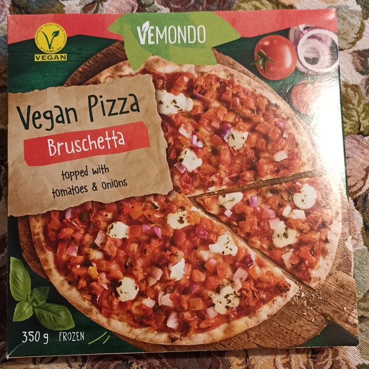 review photo of Vemondo Vegan Pizza Bruschetta shared by @isa94 on 10 Apr 2022 - review
