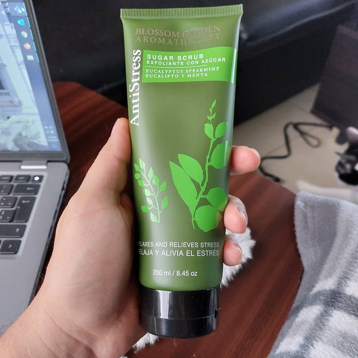 review photo of Blossom Garden Aromatherapy Sugar scrub shared by @raul10 on 05 Nov 2021 - review