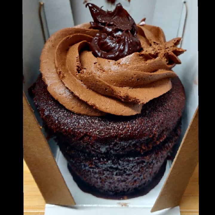 photo of Chök The Chocolate Kitchen Muffin chocolate y almendra shared by @bernat on  21 Nov 2021 - review